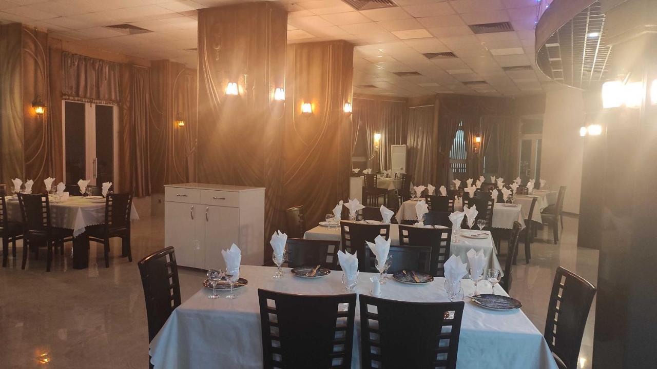 Darianna Batumi Hotel Buitenkant foto