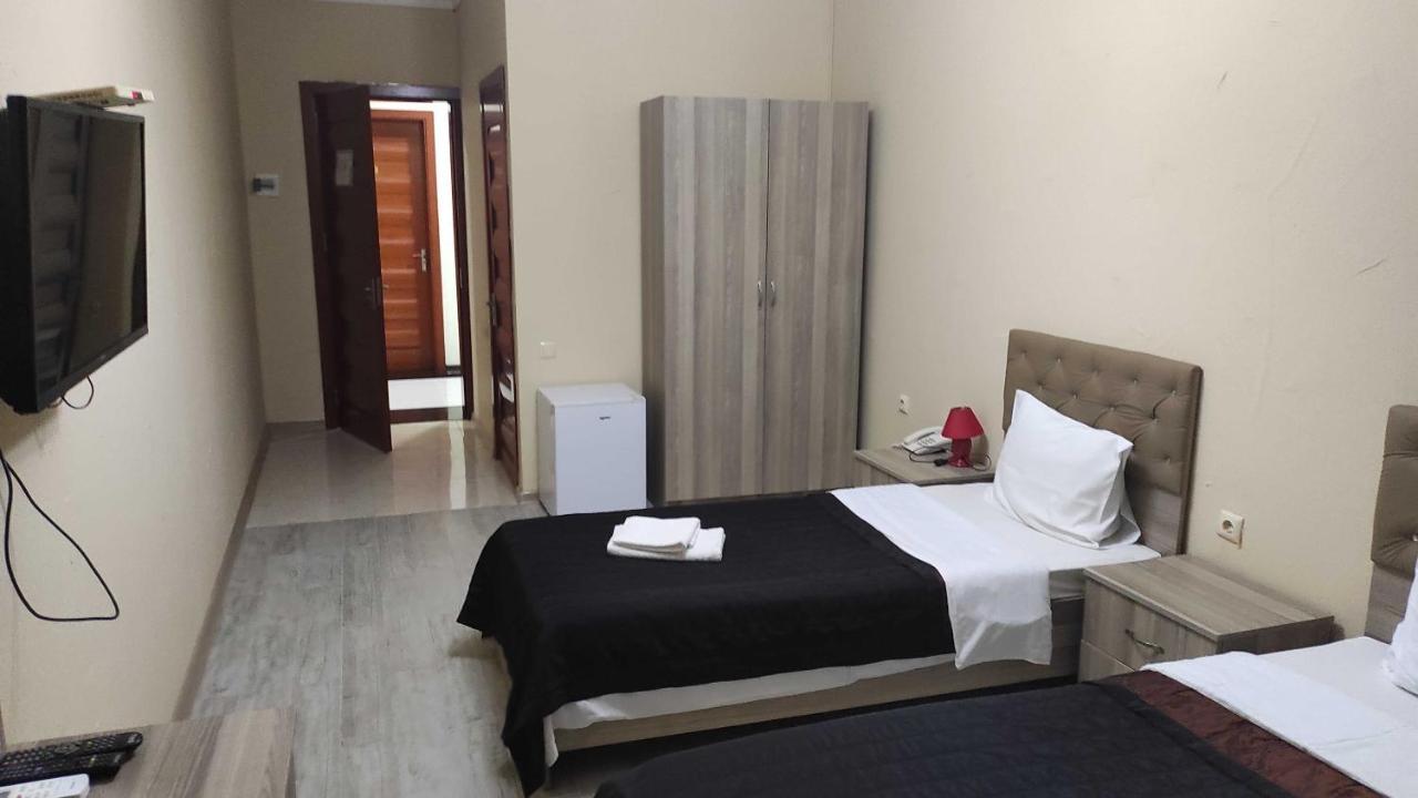 Darianna Batumi Hotel Buitenkant foto