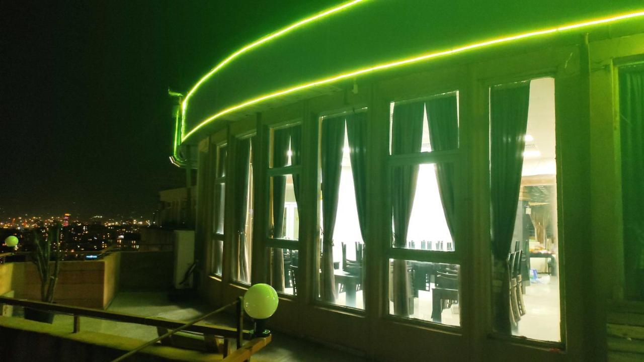 Darianna Batumi Hotel Buitenkant foto
